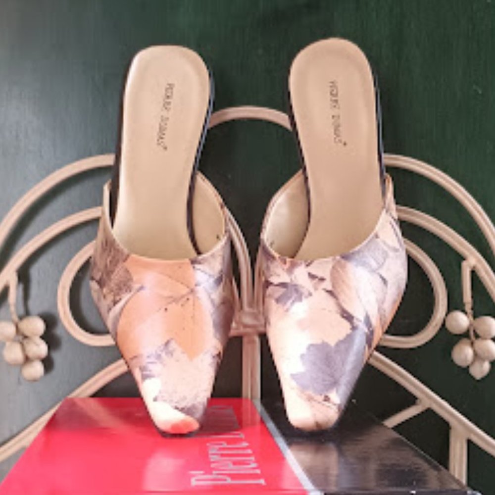 PIERRE DUMAS multi color earth tone mules, size 6, NEW!